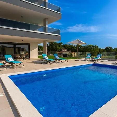 Front In Apartmán